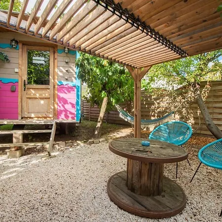 Roulotte Insolite Avec Terrasse Proche Paris Noisy-le-Grand